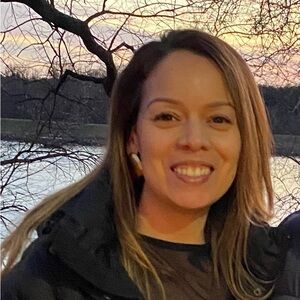 Meet your Posher, Elizabeth